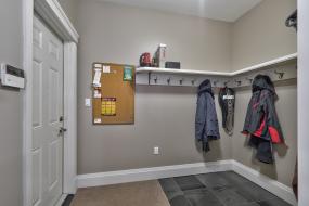 Property listing for 116 Gatepost Pl., Hamilton, ON